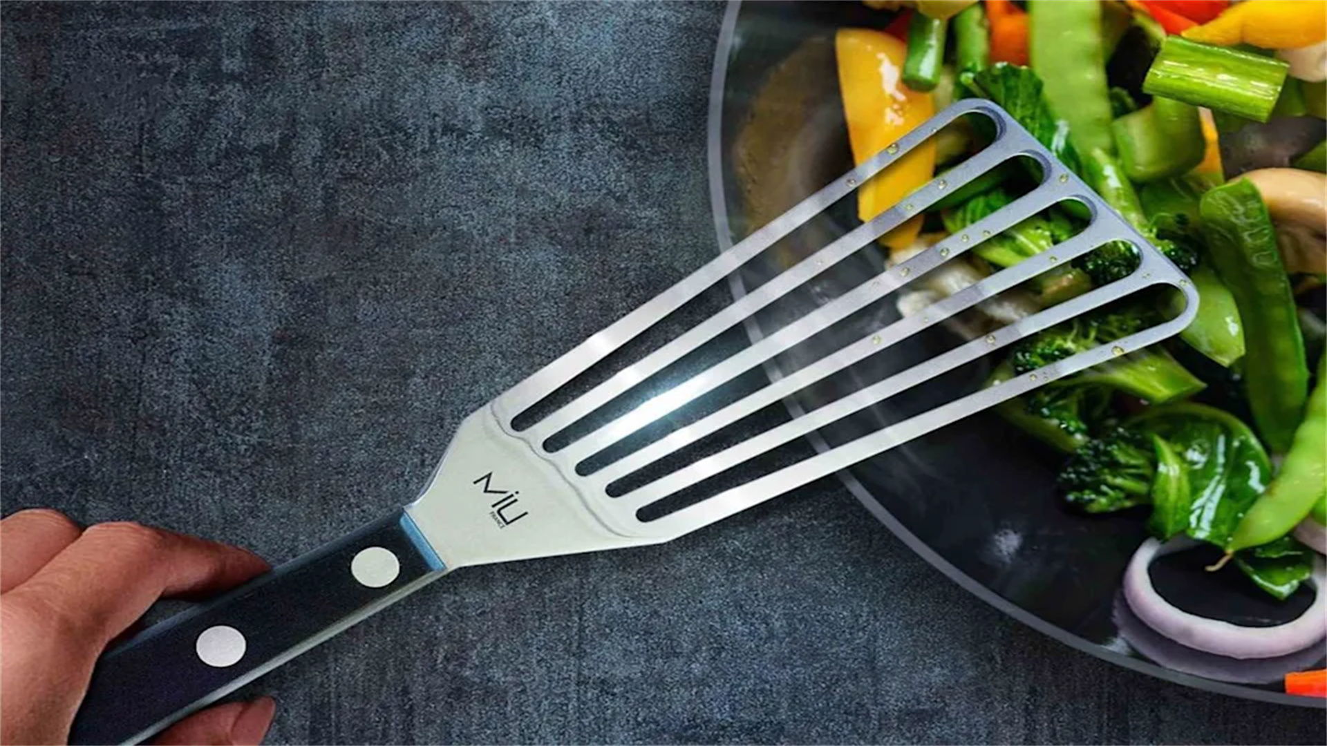 Can you name all the kitchen utensils?