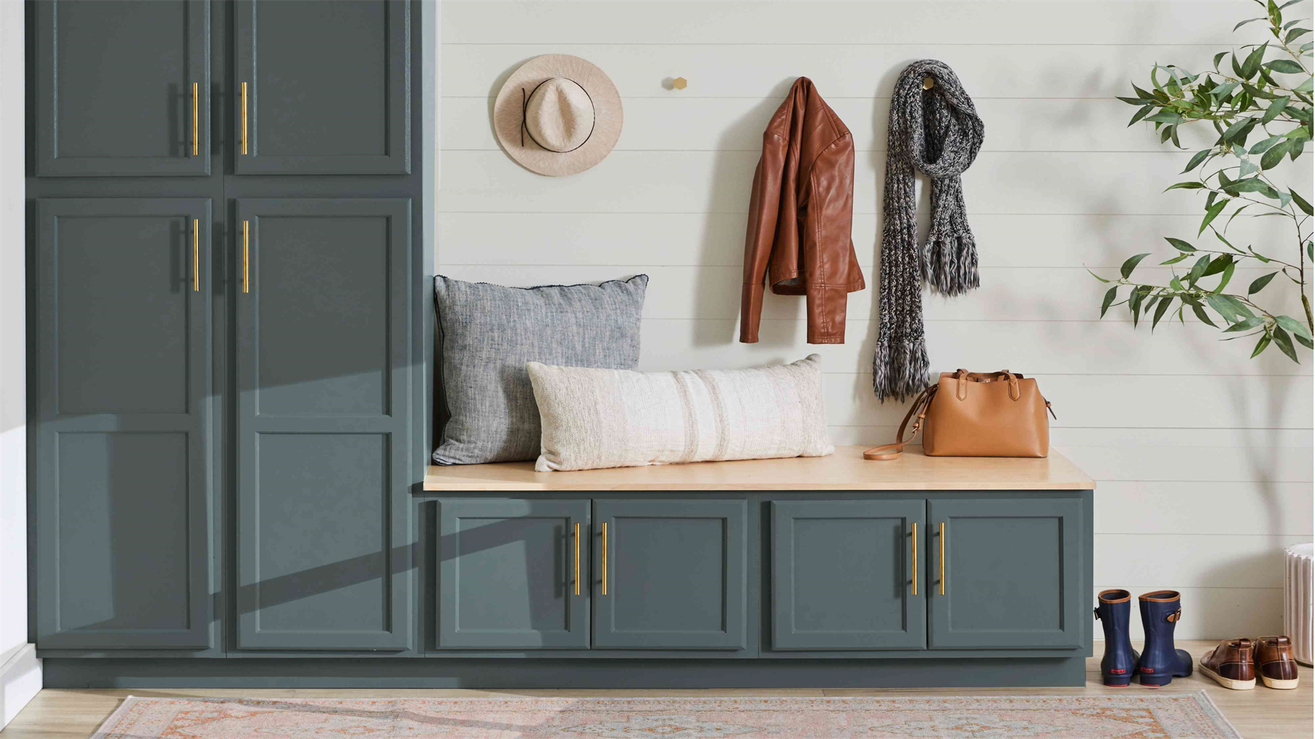 Creating a Functional and Stylish Mudroom