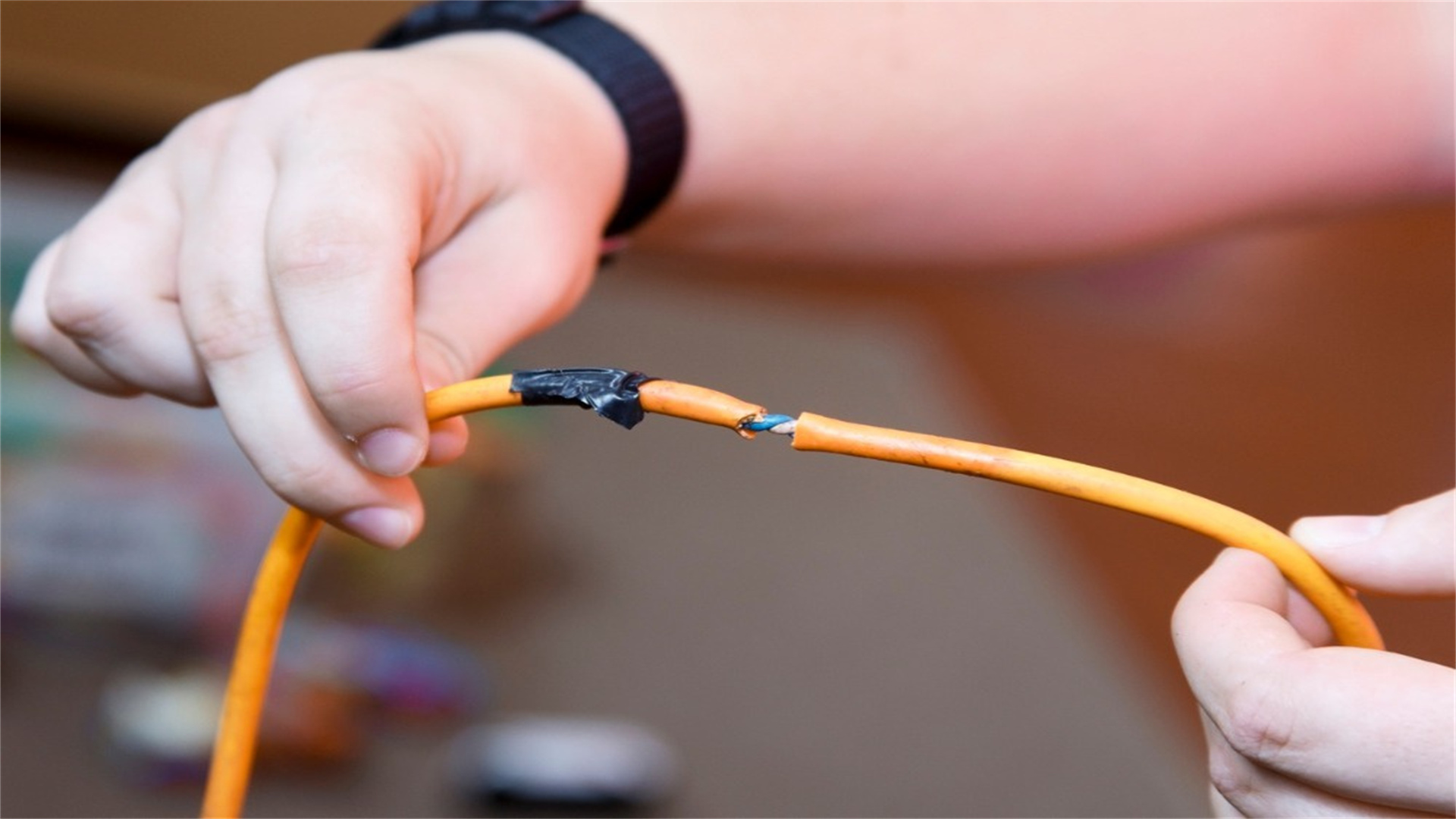 Boost Your Safety Awareness: An Electrical Safety Quiz