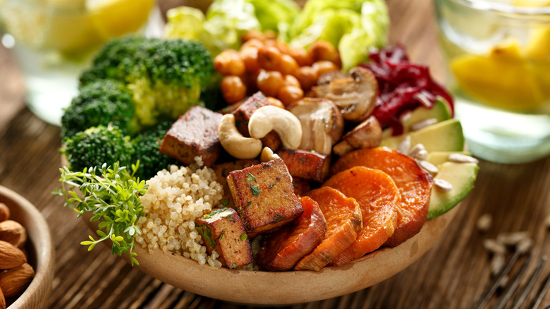 How to Make Healthy, Flavorful Salads in Minutes